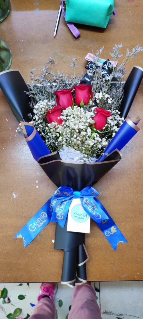 Mini Bouquet 4 Rosas